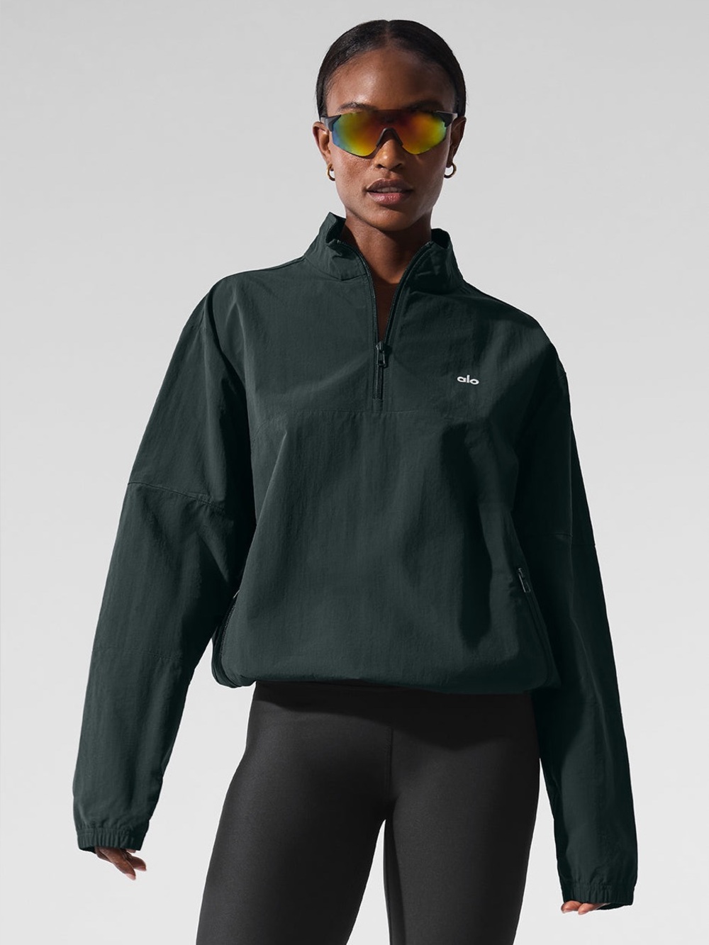 alo yoga lightweight takeaway track jacket in charcoal green size small